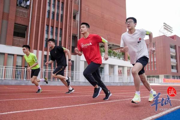 2021中考篮球考试规则演示_中考篮球规则怎么考_中考篮球考试路线是什么
