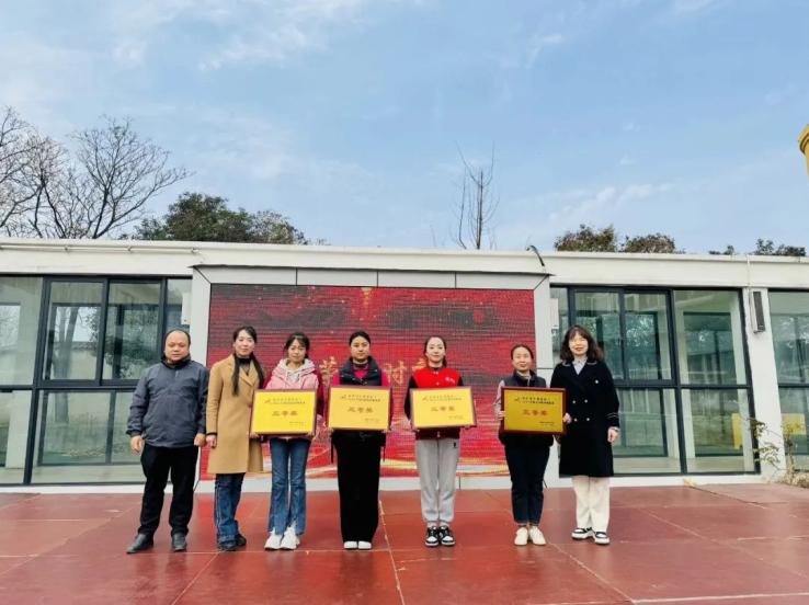 篮球规则操幼儿园_幼儿园篮球操的编排_幼儿园篮球律动操