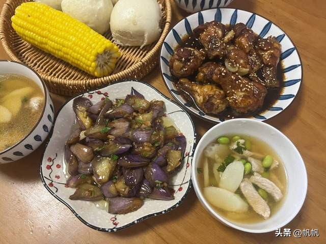 吃日常家庭饭_普通家庭吃饭_家庭日常饭菜做法大全