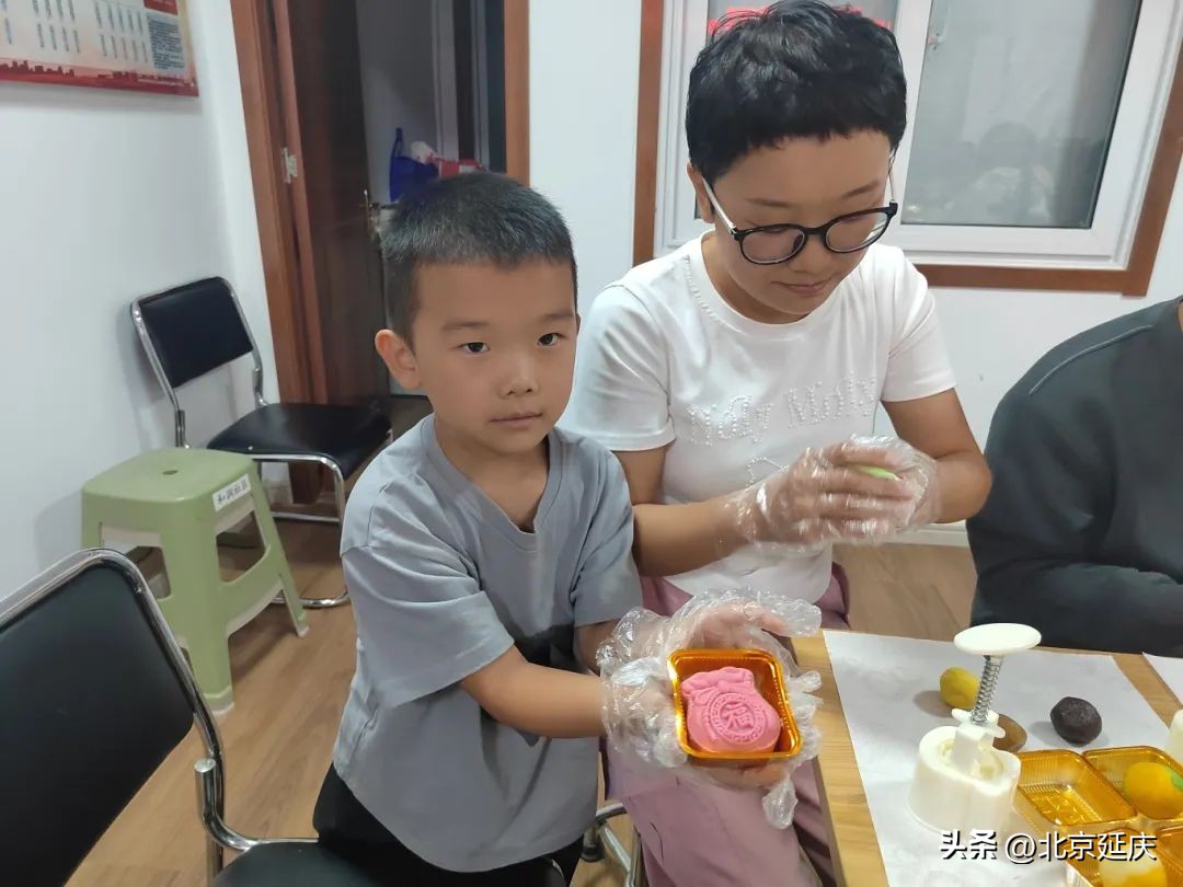 趣事中秋生活小报怎么画_中秋生活小趣事_中秋趣事作文小学生