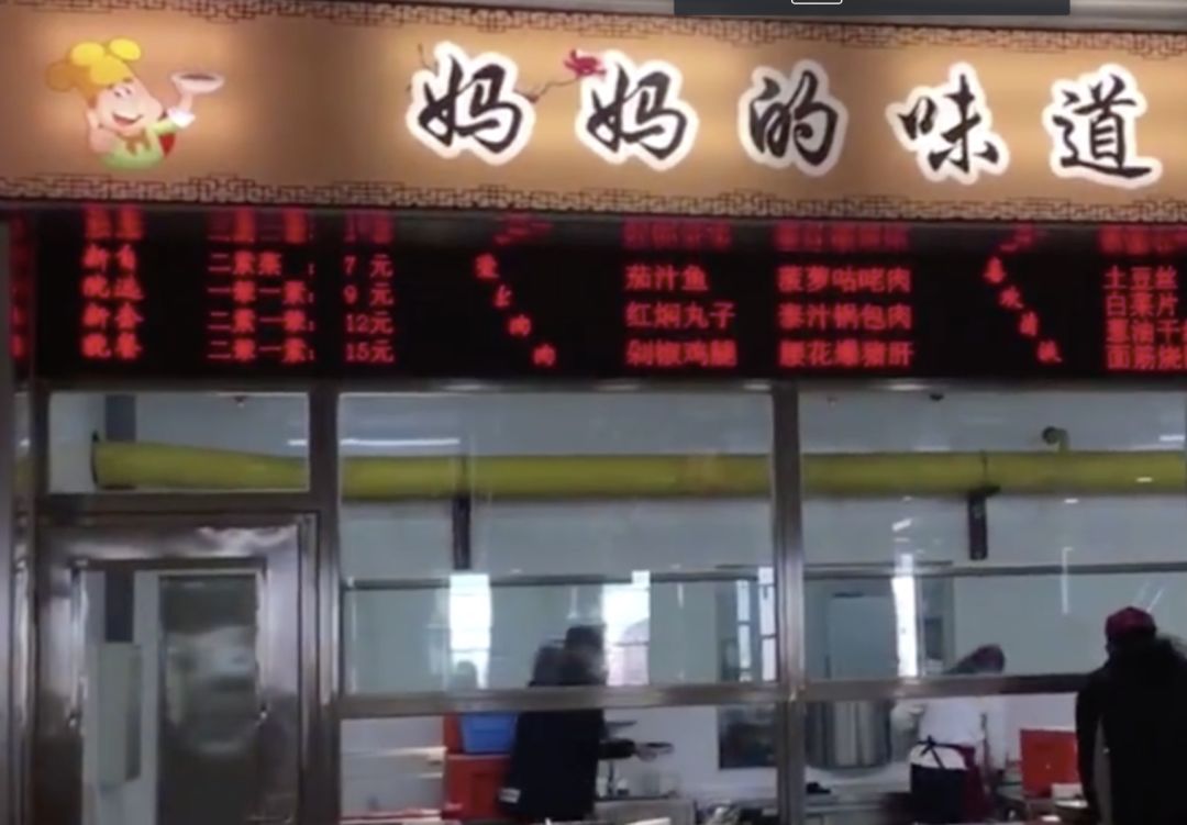 成人游泳教学视频初学者_成人女子游泳比赛冠军视频_视频成人游泳女子冠军比赛直播
