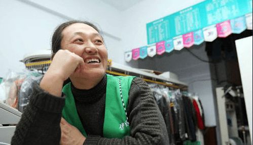 2008举重冠军邹_女子举重冠军邹春兰_邹晗举重
