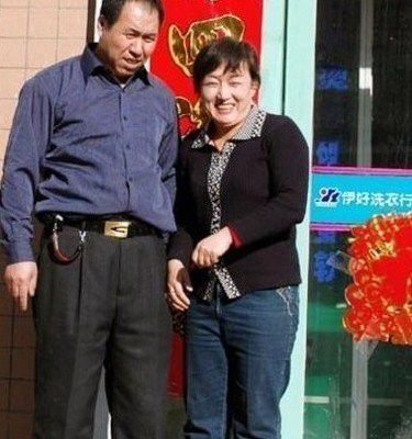 邹晗举重_2008举重冠军邹_女子举重冠军邹春兰