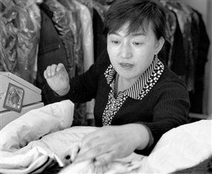 2008举重冠军邹_女子举重冠军邹春兰_邹晗举重